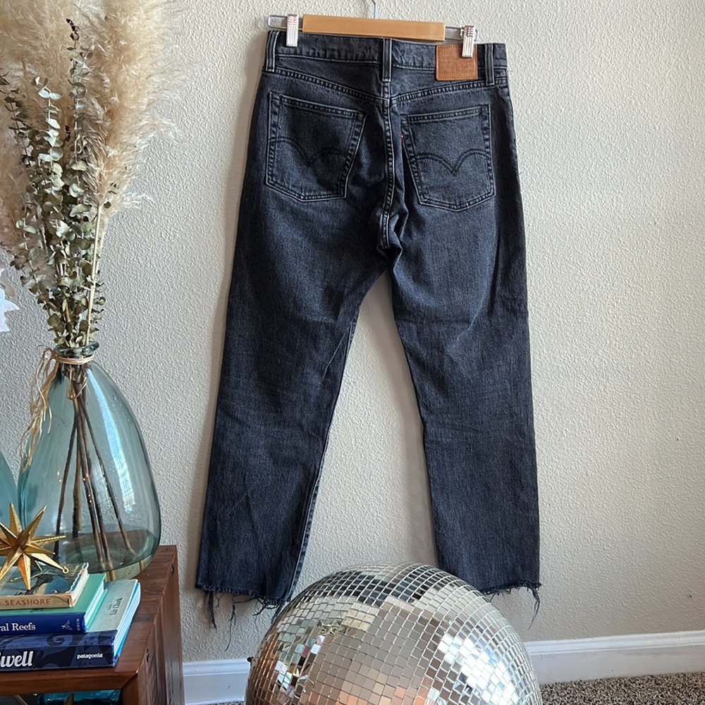 Levi’s Wedgie Straight Leg Black Jeans - Picture 2 of 4